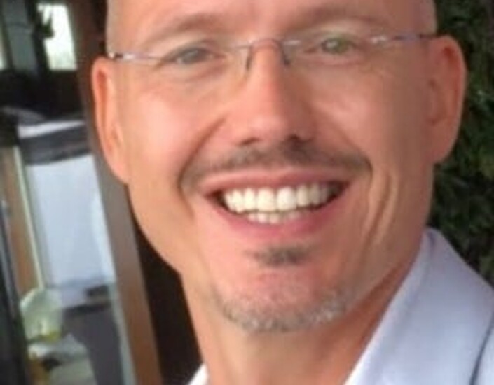 Dennis Elzer